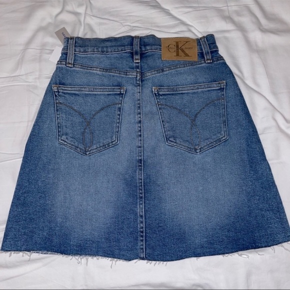 NWT Calvin Klein Denim Skirt - Picture 4 of 6